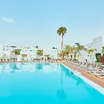 Gloria Izaro Club פוארטו דל כרמן