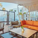 Gloria Izaro Club מלון דירות