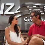 מלון דירות Gloria Izaro Club