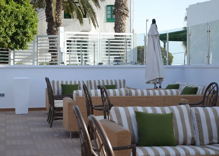 Ξενοδοχείο με διαμερίσματα Gloria Izaro Club 4*