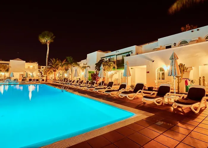 Gloria Izaro Club מלון דירות 4*