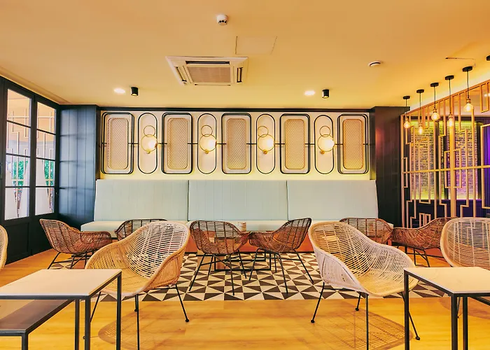 מלון דירות Gloria Izaro Club 4*