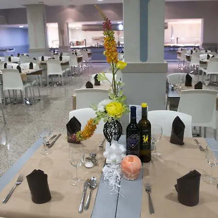Apart Otel Gloria Izaro Club