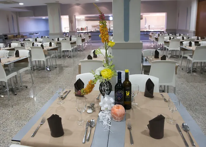 Aparthotel Gloria Izaro Club