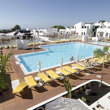 Ξενοδοχείο με διαμερίσματα Gloria Izaro Club